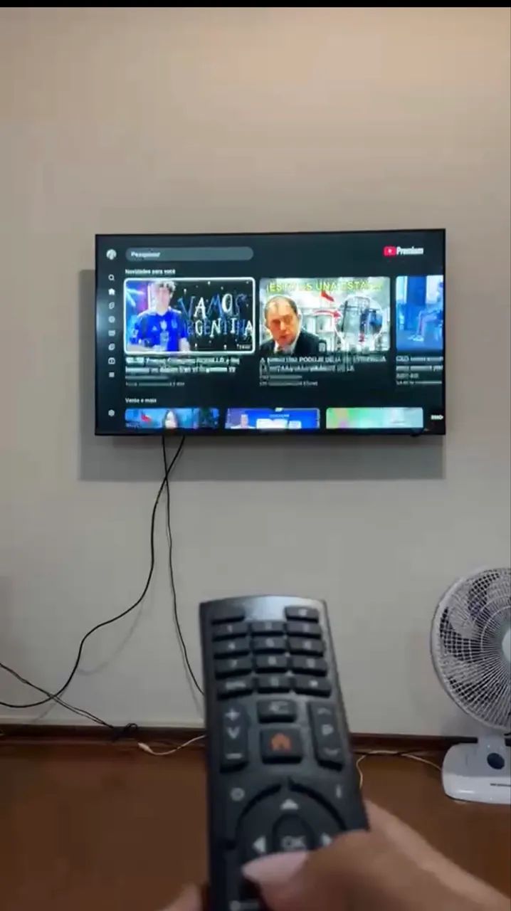 Smart TV Multilaser 50 polegadas semi-nova