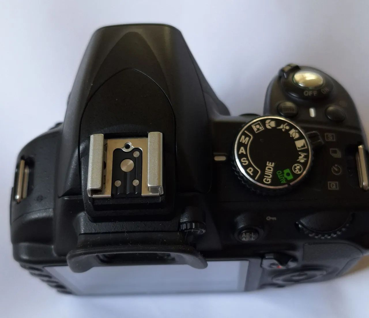Nikon D3100 - Foto 3