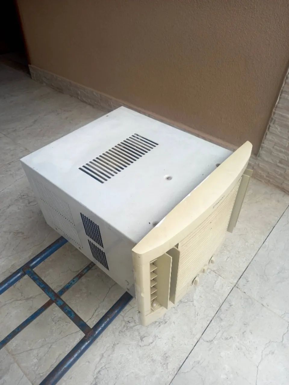 Ar condicionado janela 1000btus eletrolux - Foto 4