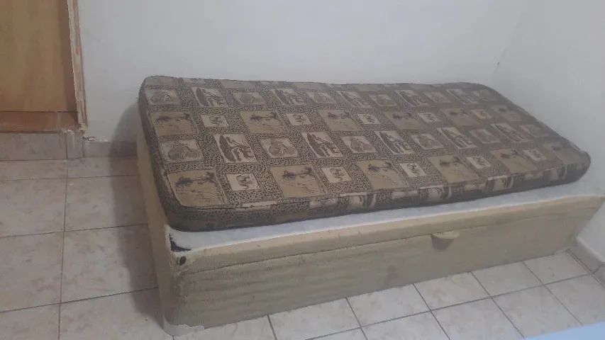 Cama de solteiro bau usada  - Foto 2
