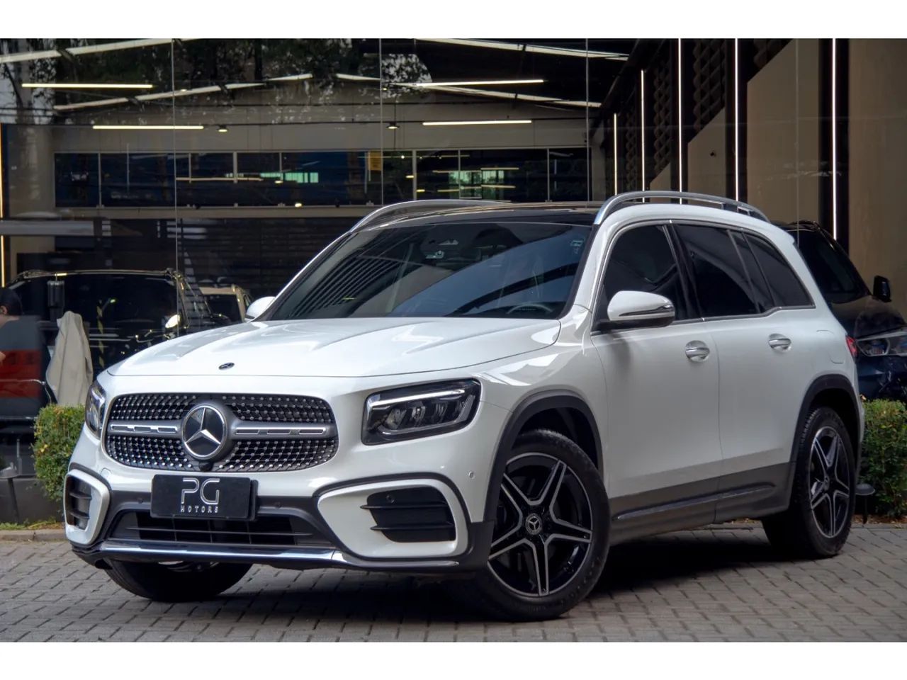 Mercedes-Benz Glb GLB 220 4M AMG Line 2.0 TB Aut. (Híb.) 2025