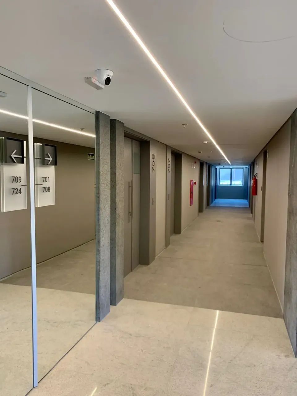 Vendo Excelente sala comercial no Linked 33 m² dentro Bourbon Shopping próximo av. Teresóp - Foto 7