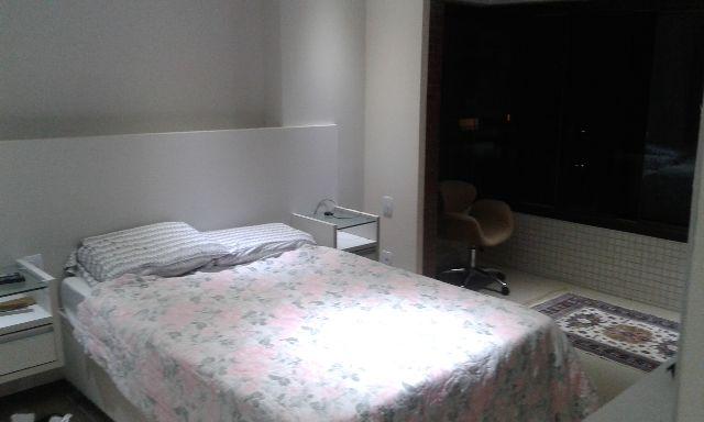 Apartamento Pituaçu Parque Tropical 4 suítes 155m² 3 vagas. Nascente Super vista decorado - Foto 5