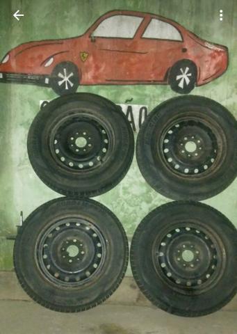 Pneu aro 13 com aro