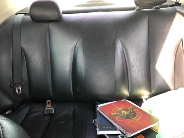 Vendo nissan tiida - Foto 4