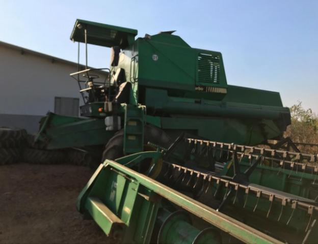 CA - 7200 - John Deere - 1999 - Foto 2