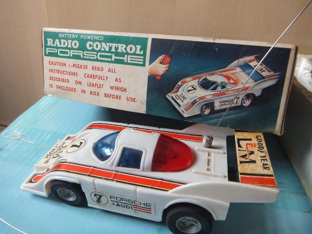 R$ 70 Porsche de controle remoto antigo, acompanha caixa! - Foto 2