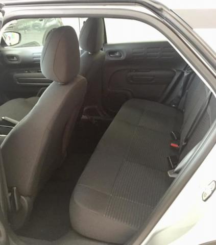 CITROEN C4 CACTUS 1.6 FEEL AUT 19/20 - Foto 8
