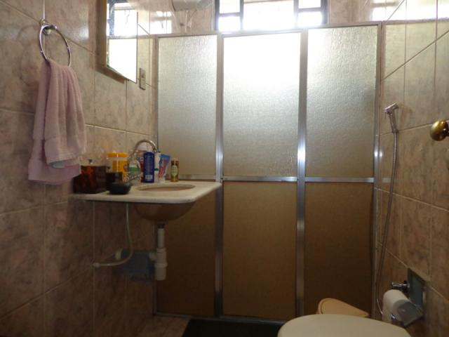 Excelente casa recuada em localização privilegiada. - Foto 13