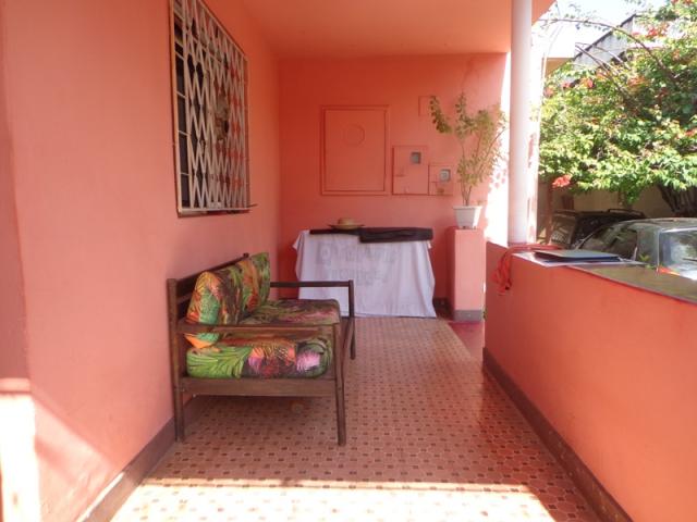 Excelente casa com 04 quartos - Foto 18