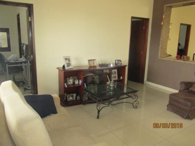 Rm imóveis vende. excelente casa área nobre próximo a padaria, supermercado, drogaria, ent - Foto 2