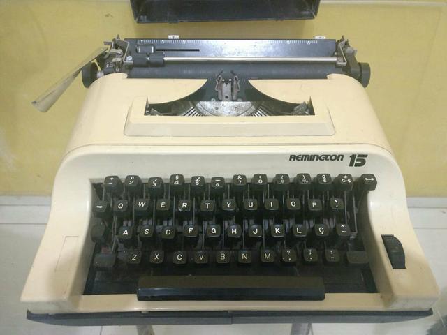 Máquina de escrever