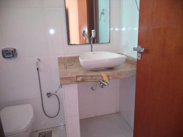 Oportunidade - Casa em rua residencial - Foto 6
