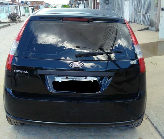 Ford Fiesta Hatch 1.0 2004 - Foto 2