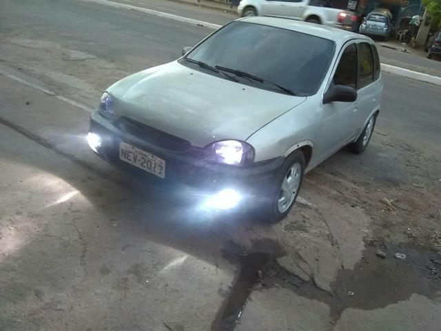 Corsa 2001 1.0