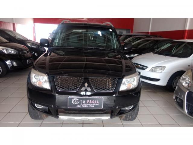 Mitsubishi Pajero TR4 2.0 Flex 4X4 Aut. - Foto 2