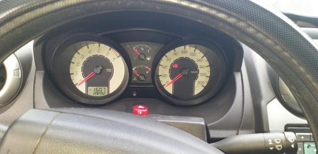 Ford Fiesta Sedan - Foto 3