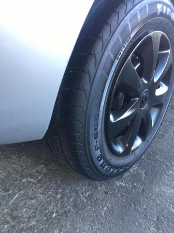 Renault Clio Expression 4P 1.0 16V - 2014 - Foto 9