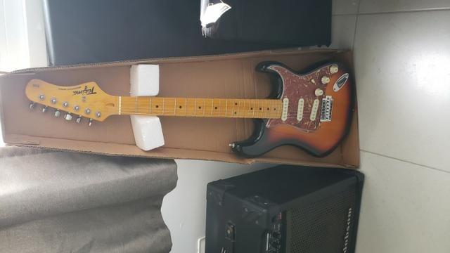 Guitarra Woodstock (muito nova c/ caixa & acessorios)