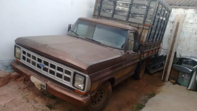 Vendo F1000 Boiadeira Muita Conservada