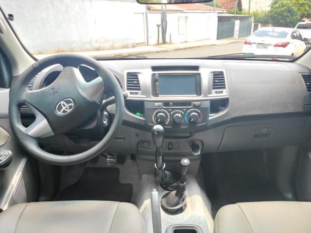 Hilux 3.0 TDI 4x4 Completa Top - Foto 9