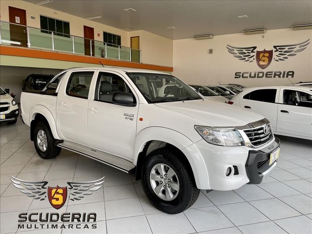 TOYOTA HILUX 2.7 SR 4X2 CD 16V