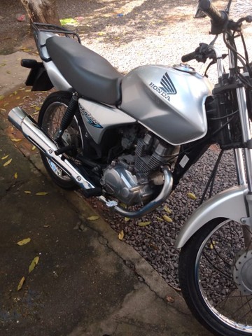 TITAN 150 ES