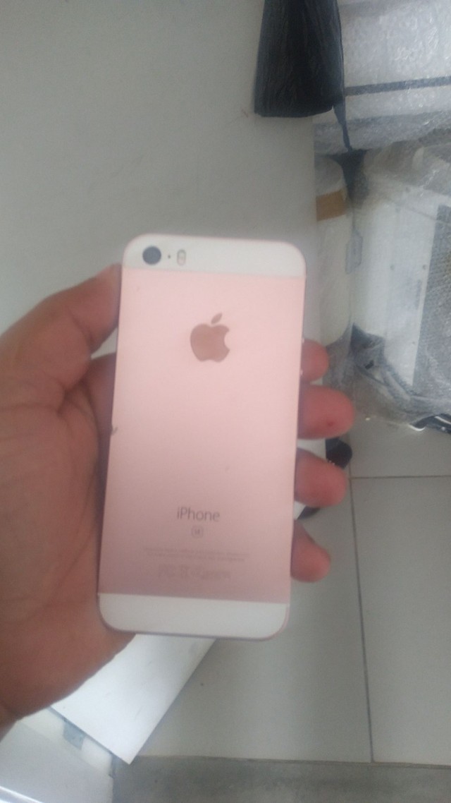 iphone se rose gold olx