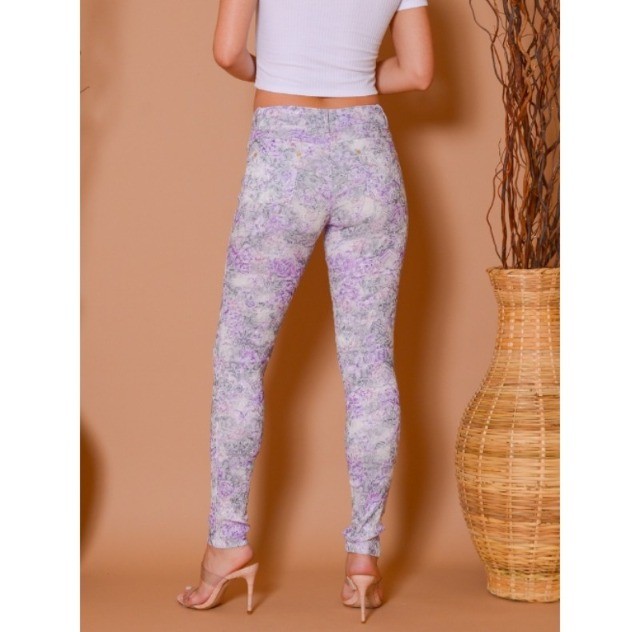 NOVA: Calça skinny color com elastano M - Foto 2