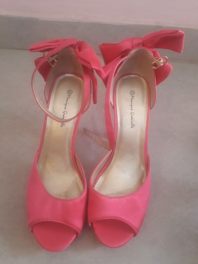 Sandálias lindas. Usada no Casamento. - Roupas e calçados - Campo Grande,  Rio de Janeiro 1012401304 | OLX