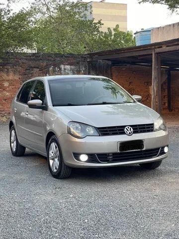 Polo hatch 1.6