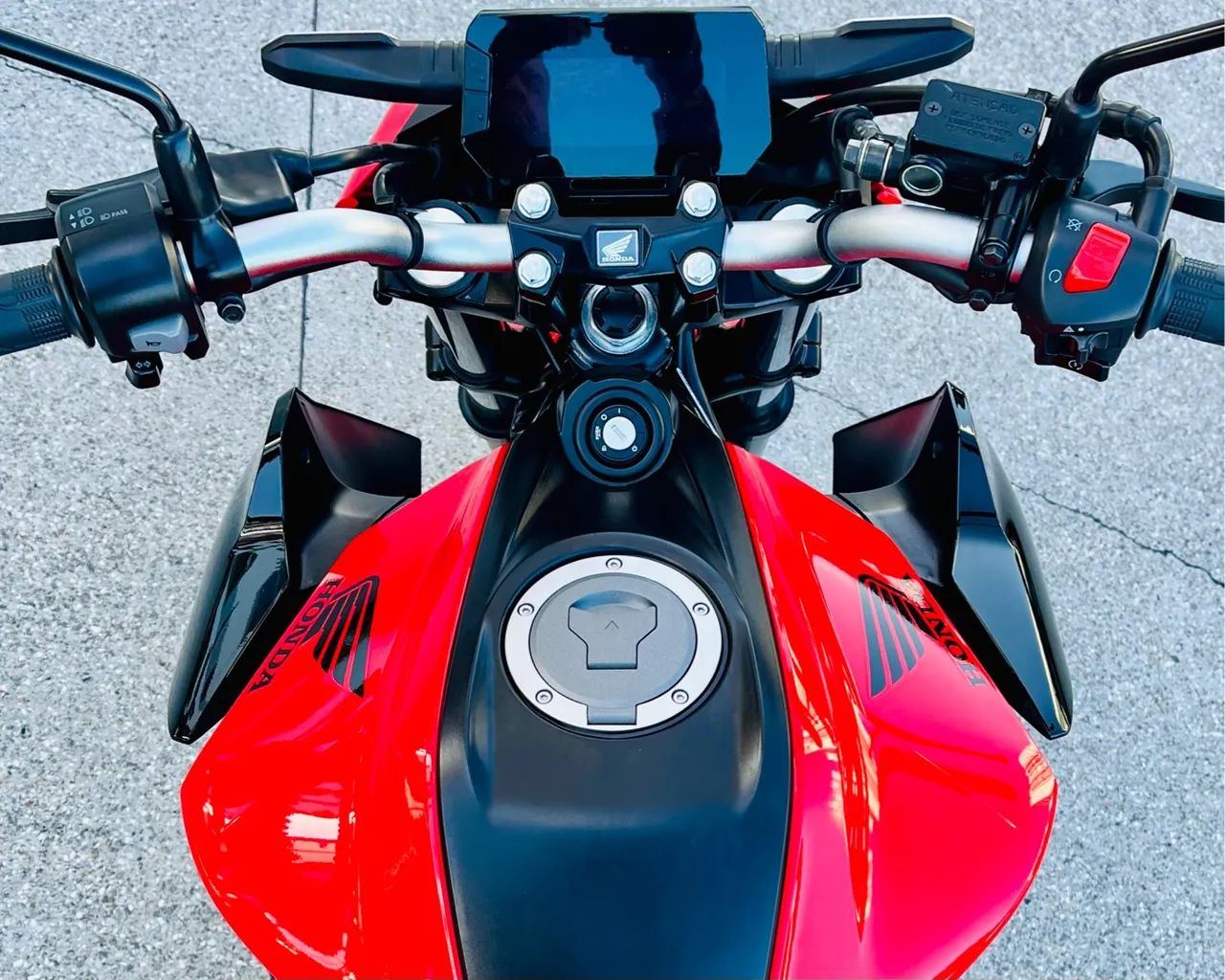 HONDA CB 300F TWISTER ABS - Emplacada 2025 - Foto 11