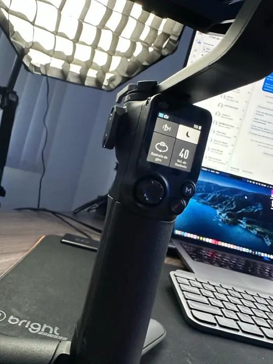 SONY ZVE-10  + GYMBAL DJI + MIC DJI + ACESSORIOS - Foto 3