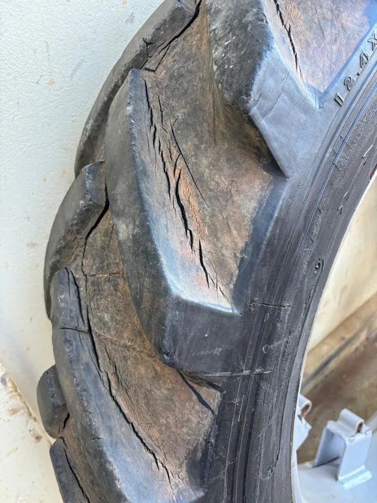 Roda Fina Pulverização Aro cultivo 12.4x36 - Foto 4