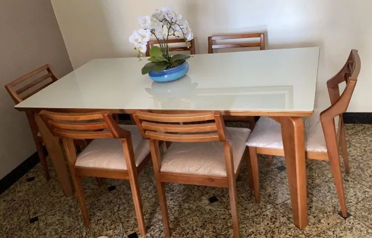 Cadeiras de madeira maciça, excelente acabamento, vários modelos - Foto 2
