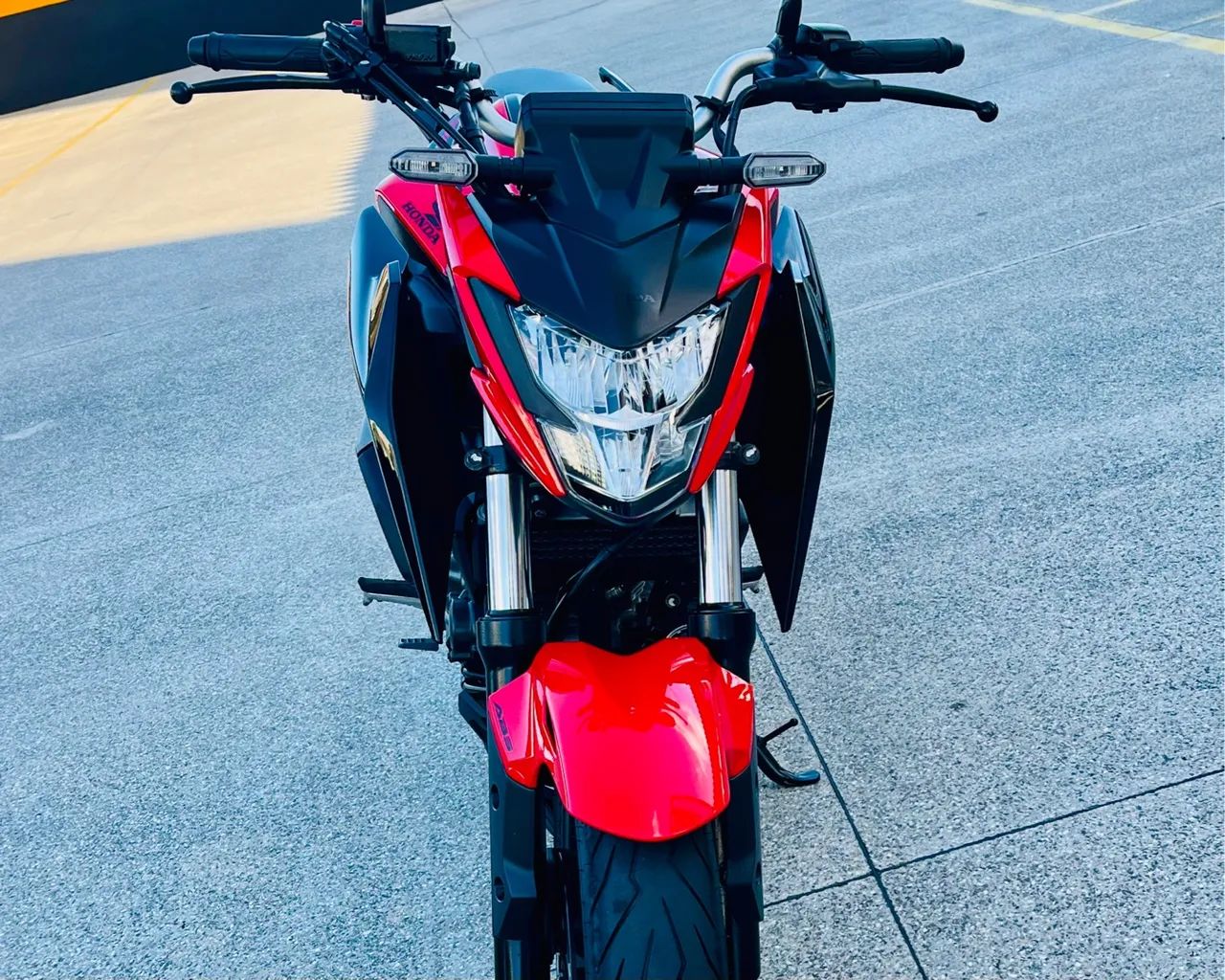 HONDA CB 300F TWISTER ABS - Emplacada 2025 - Foto 5