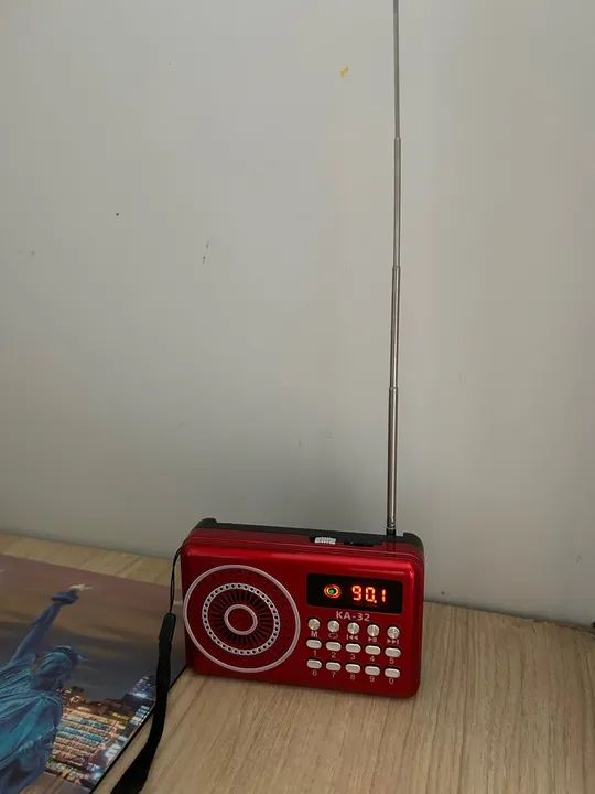 Rádio Portátil Vermelho