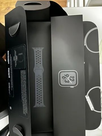 Apple watch series 2024 4 nike box