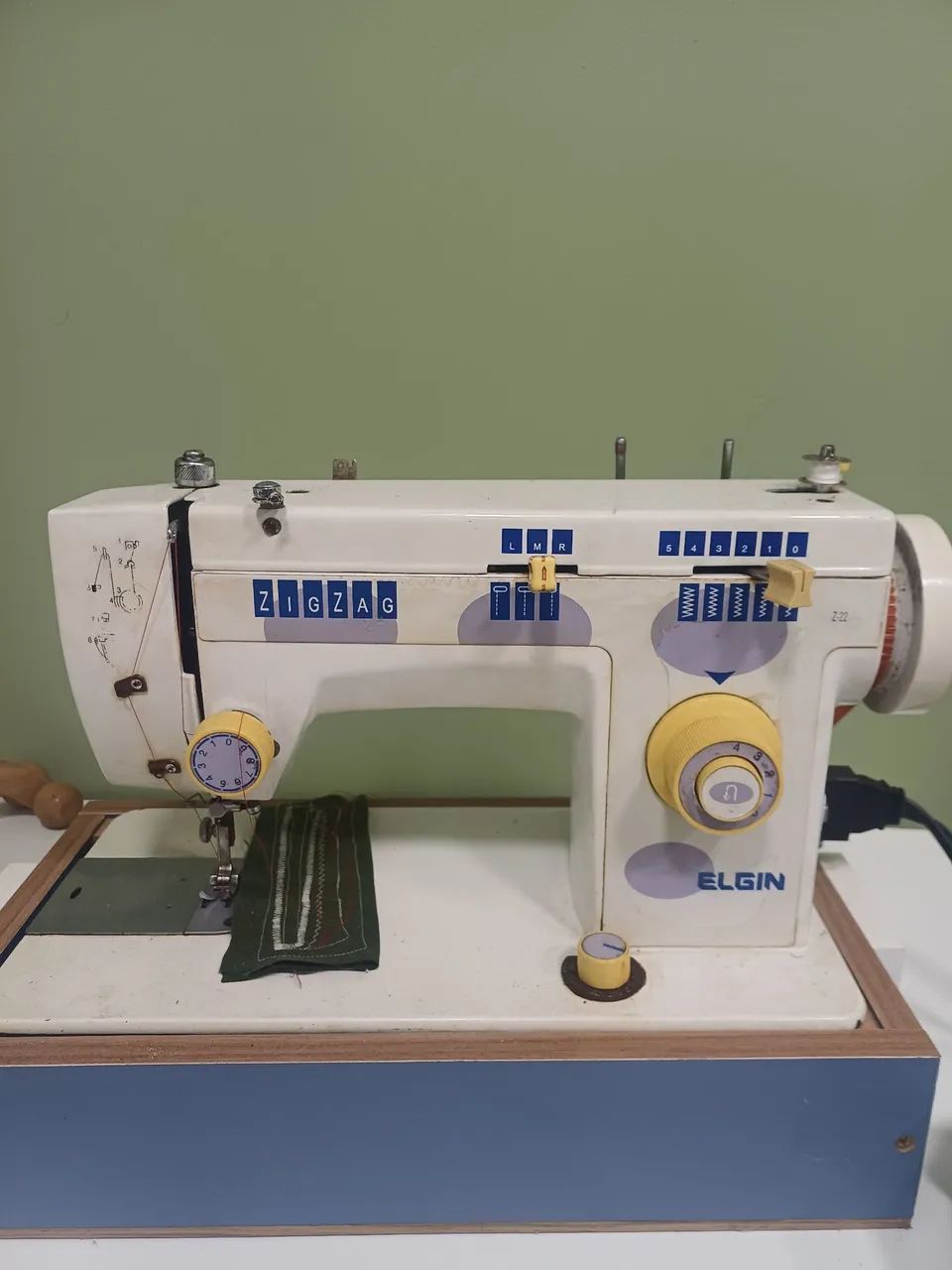 Máquina de costura Elgin z22 zigzag 64317618861571120