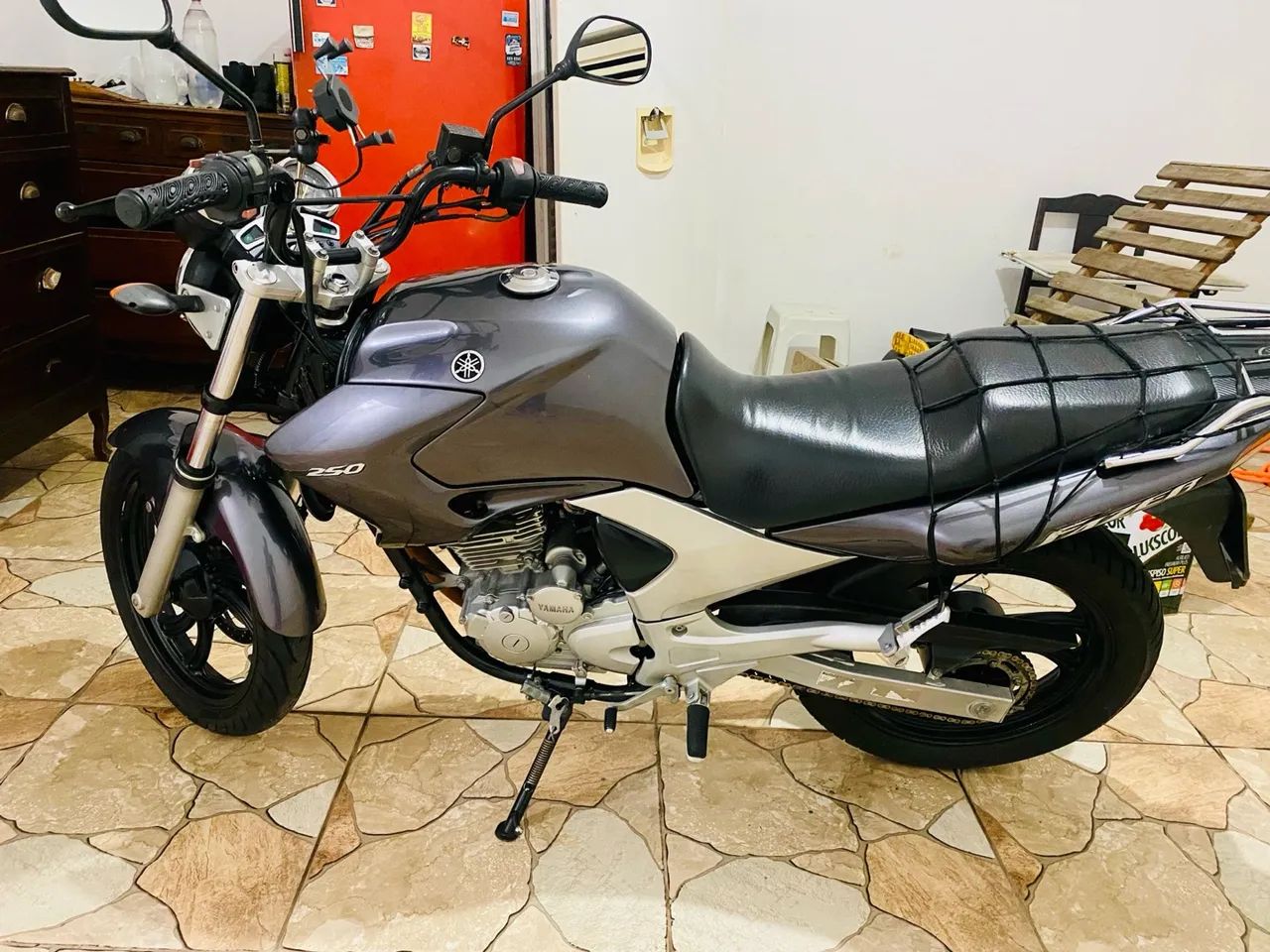 Vendo fazer 250 2006 10500