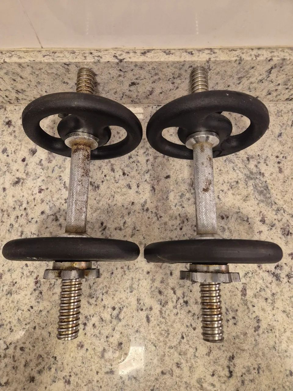 Halteres par com anilhas de 2kg - Foto 2