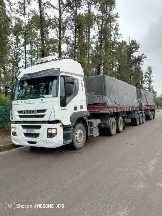 Caminhão Iveco Stralis 460nr