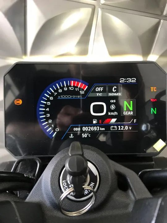 SUZUKI GSX 8S ANO 2025 COM APENAS 2 MIL KM  - Foto 11