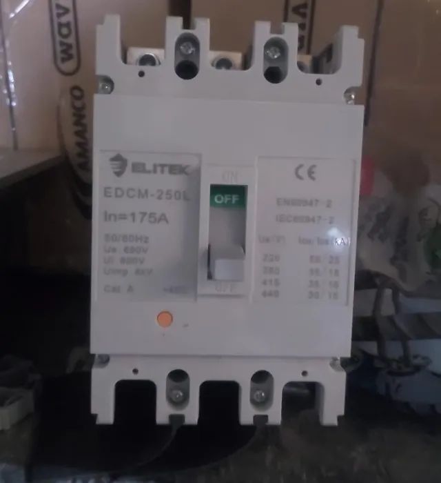 Disjuntor Caixa Moldada Trifásico 175a Edcm 250l Elitek - Foto 2