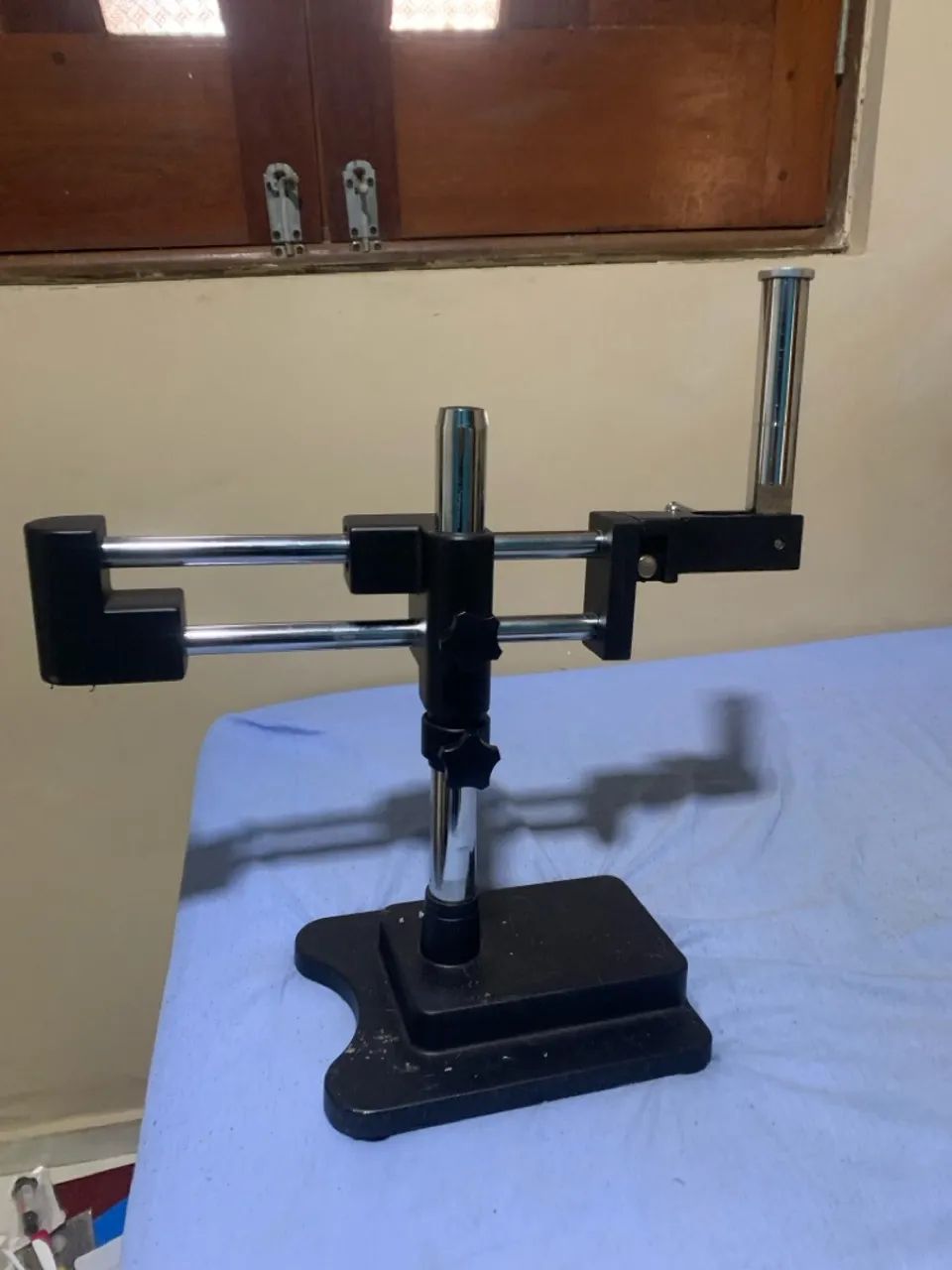 Suporte articulado para microscópio  - Foto 3