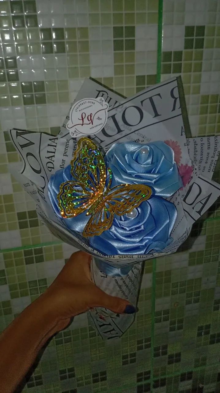 Buquê de rosas eternas tamanho PP