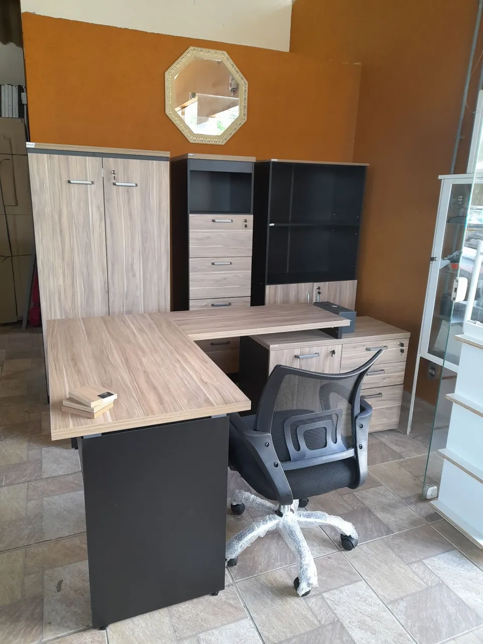 Mesa conjunto para escritório- Novo a pronta entrega