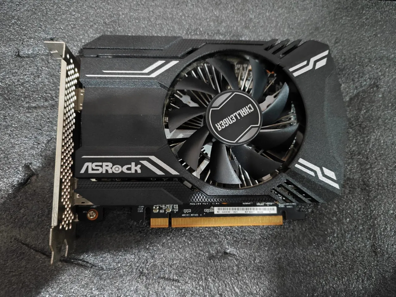 Placa de Vídeo RX 6400 ASRock Challengers