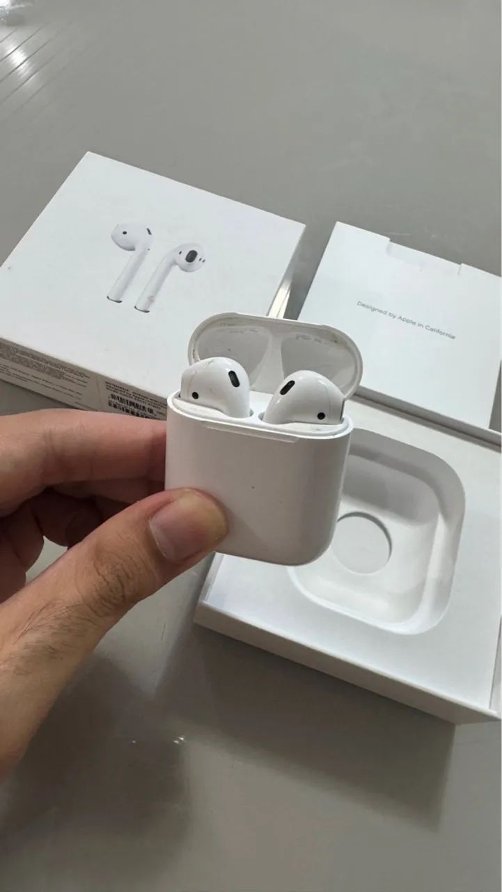 Apple AirPods 2