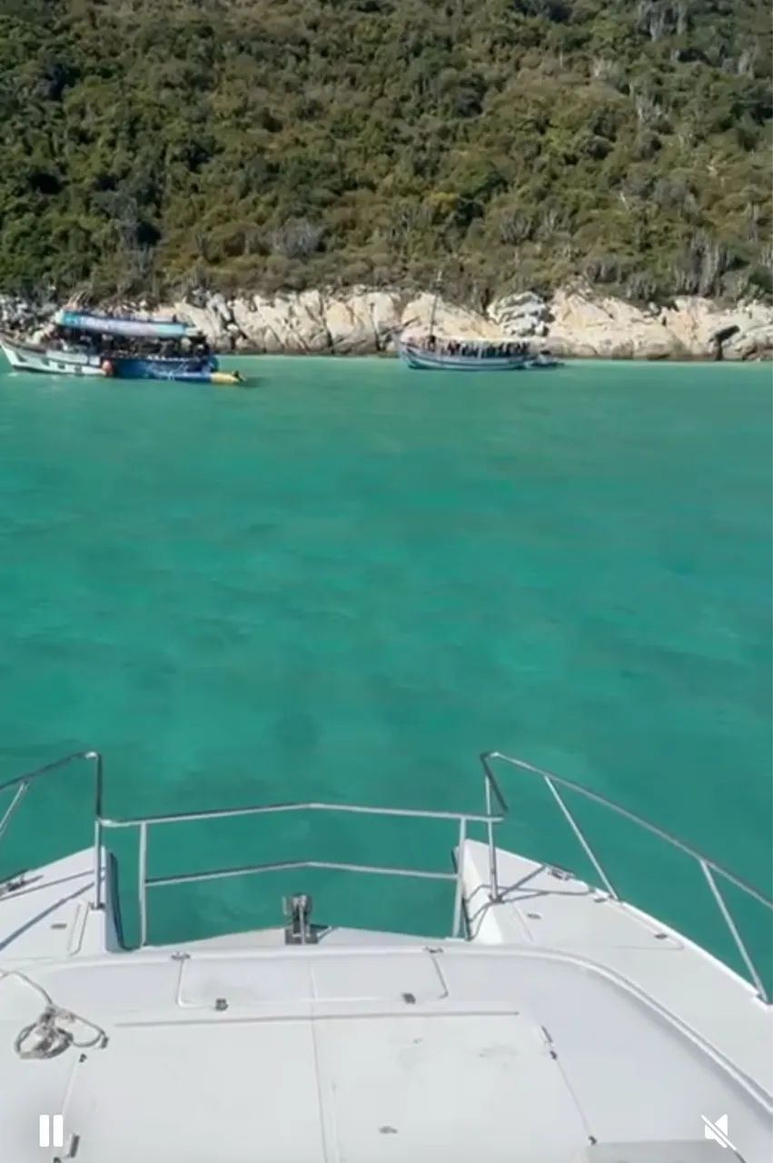 Lancha Catamarã Mares 40 - Foto 14